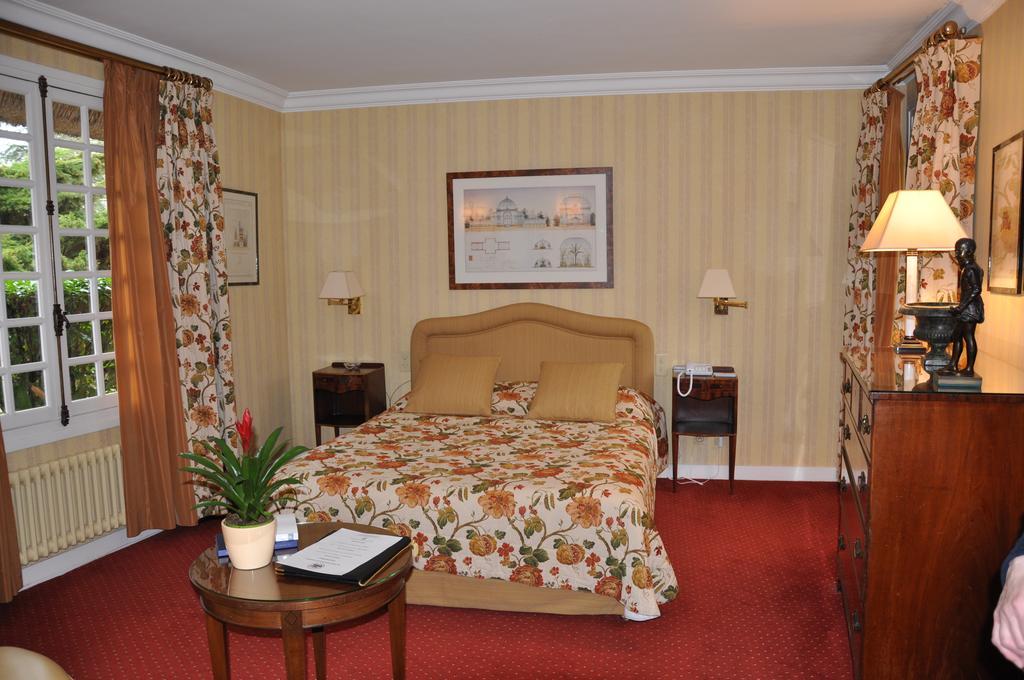 Auberge Des Templiers Boismorand Chambre photo