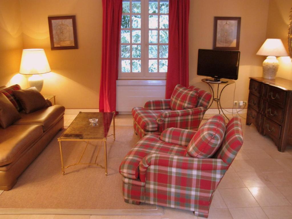 Auberge Des Templiers Boismorand Chambre photo