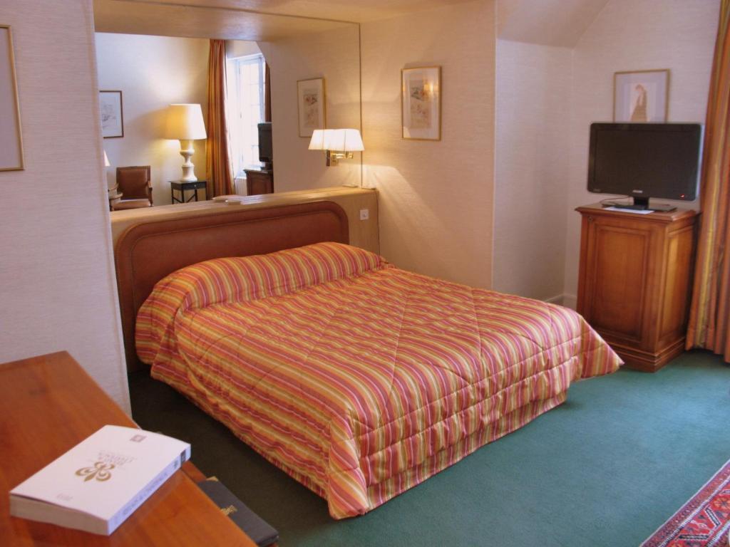 Auberge Des Templiers Boismorand Chambre photo