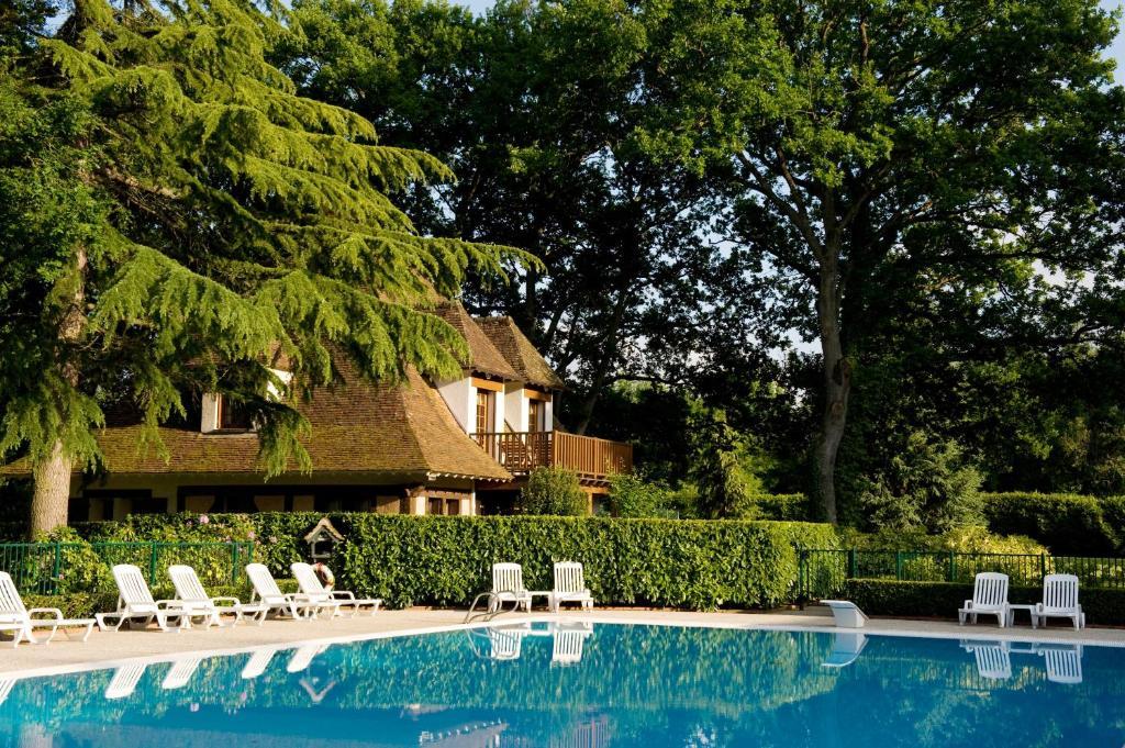 Auberge Des Templiers Boismorand Extérieur photo